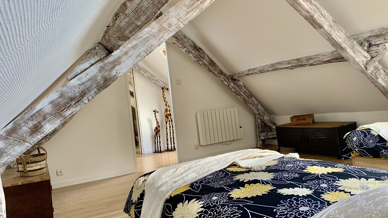 Photo of Bedroom in Corbie