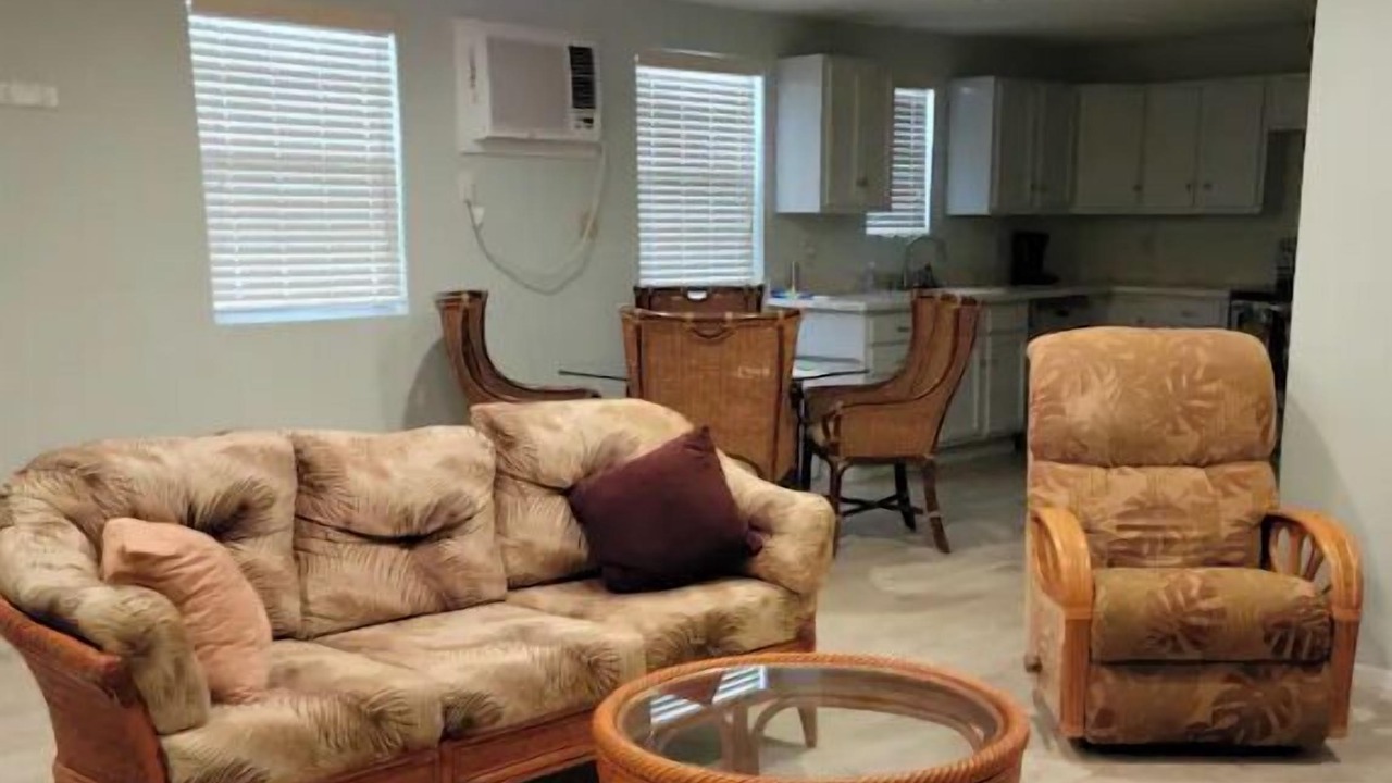 Photo of Livingroom in Pennington