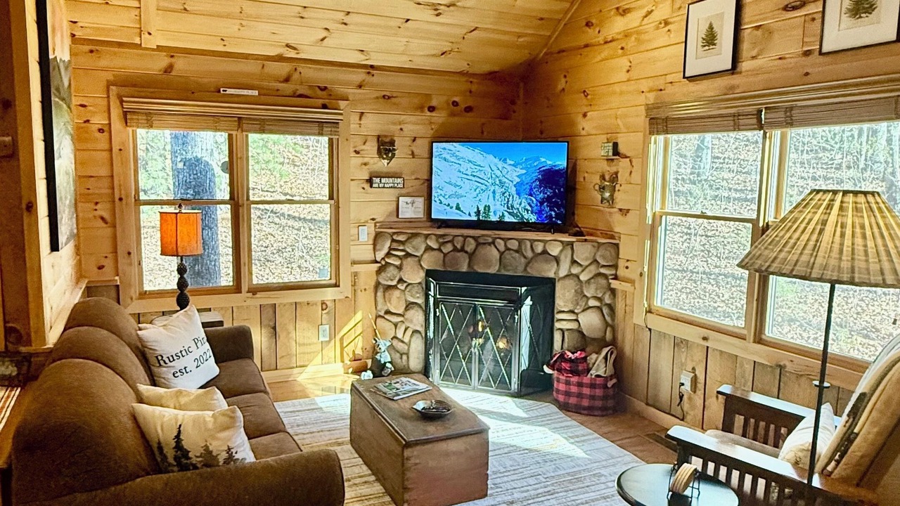 Photo of Livingroom in Morganton