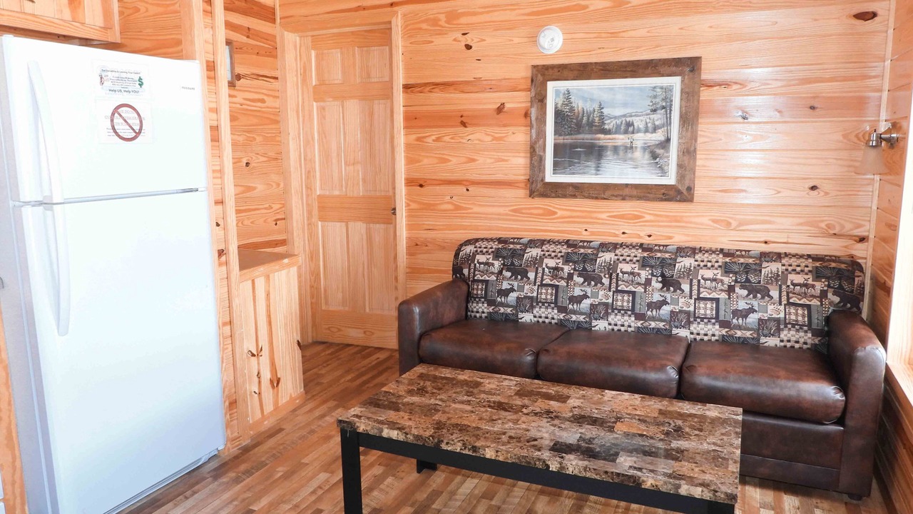 Photo of Bedroom in Leasburg