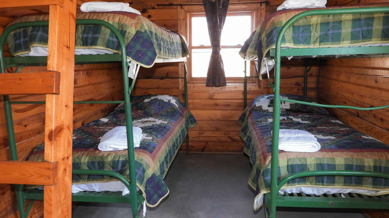 Photo of Bedroom in Leasburg