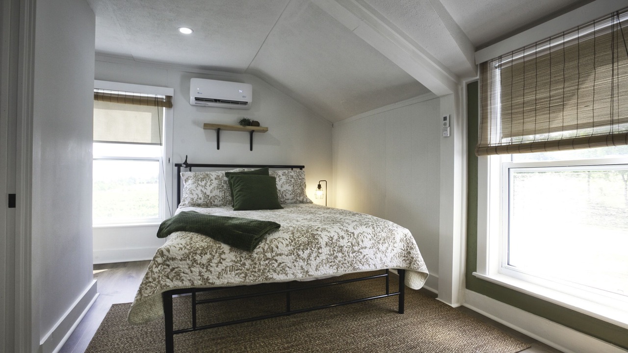 Photo of Bedroom in Beamsville