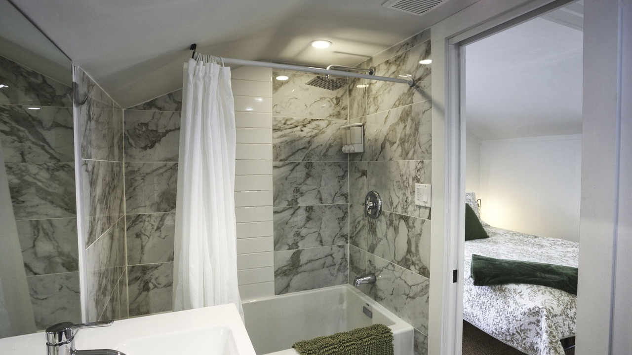 Photo of Bathroom in Beamsville