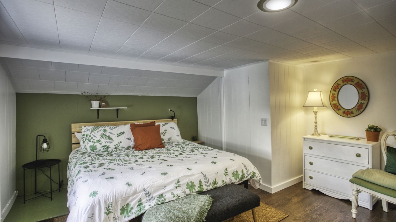 Photo of Bedroom in Beamsville