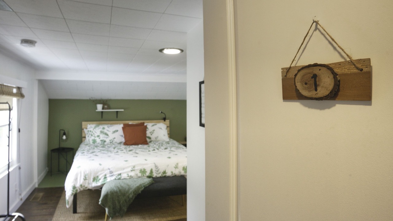 Photo of Bedroom in Beamsville