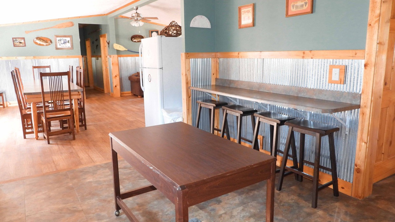 Photo of Others in Bourbon