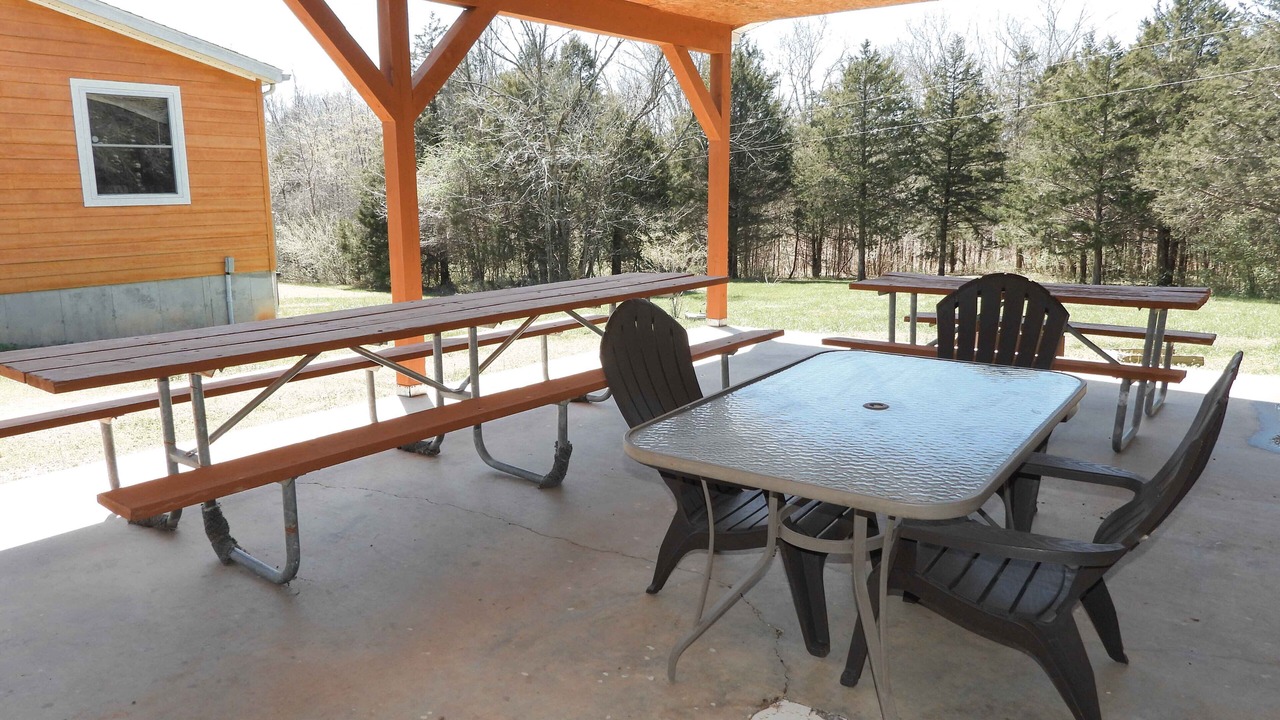 Photo of Others in Bourbon