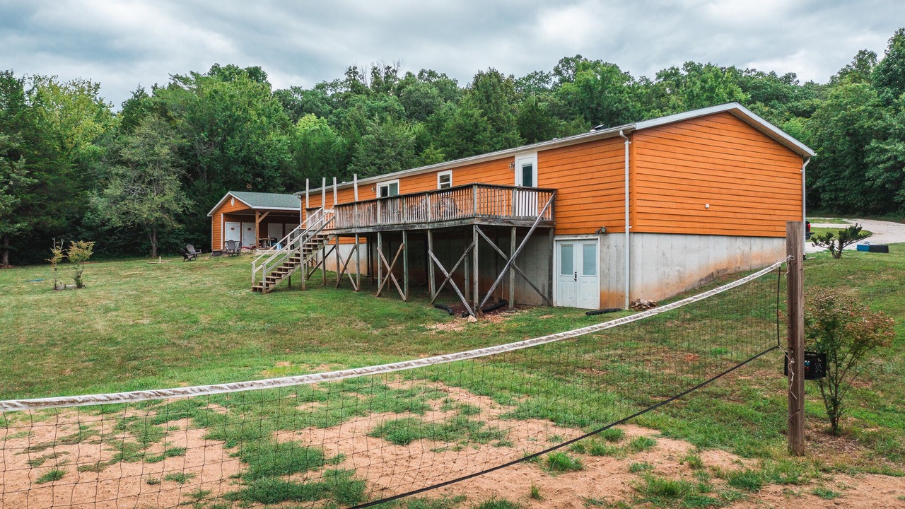 Photo of Others in Bourbon