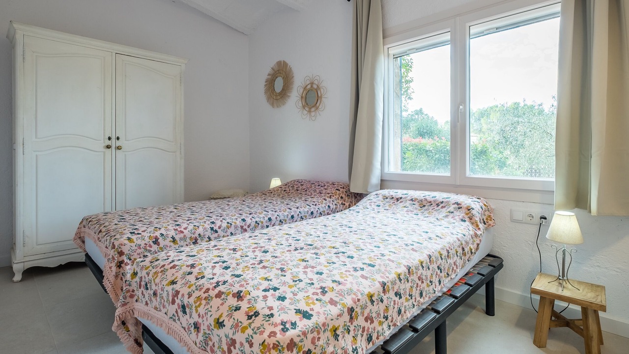 Photo of Bedroom in Pals