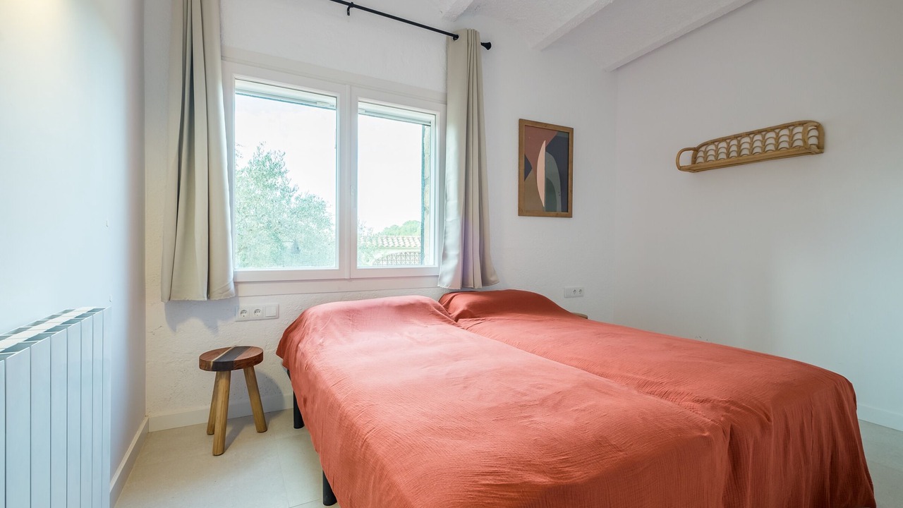 Photo of Bedroom in Pals