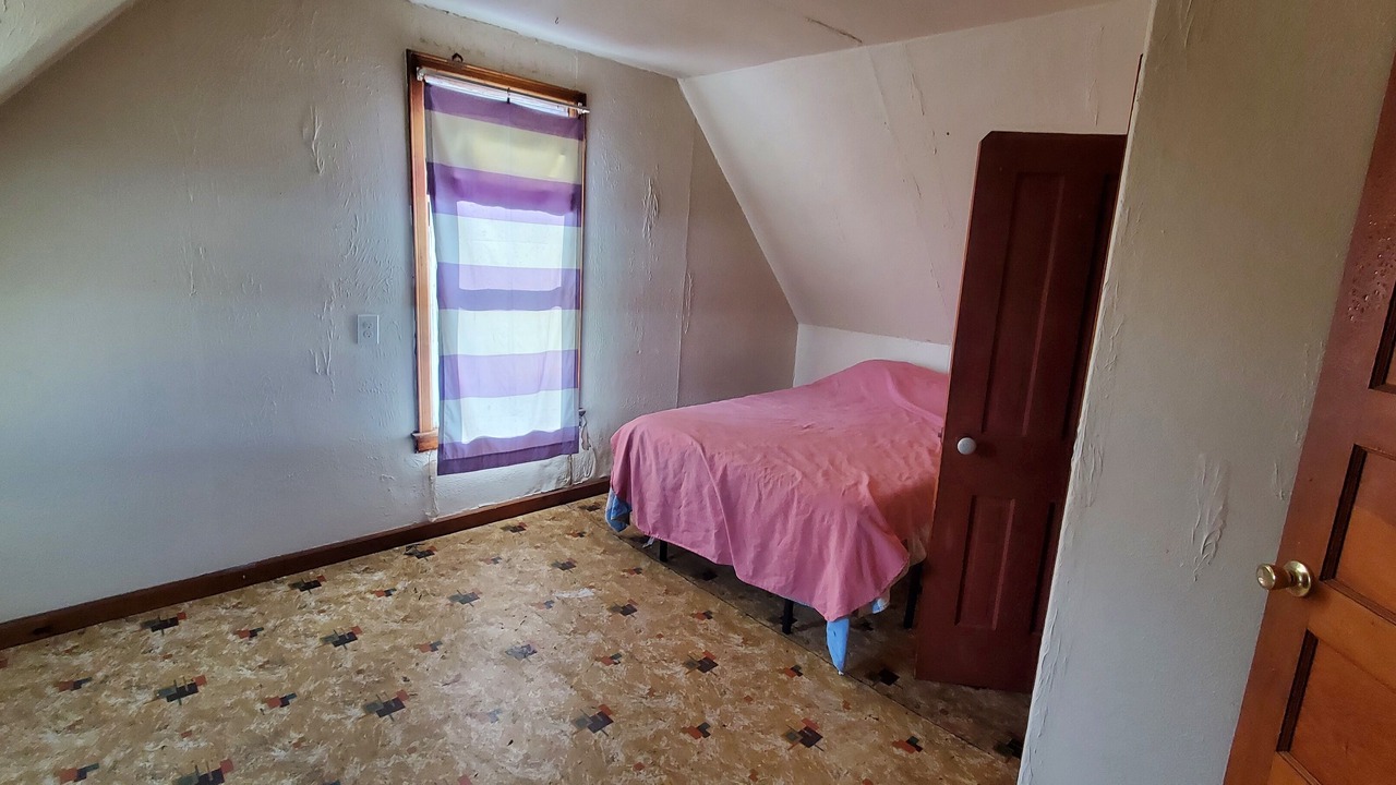 Photo of Bedroom in Harper County