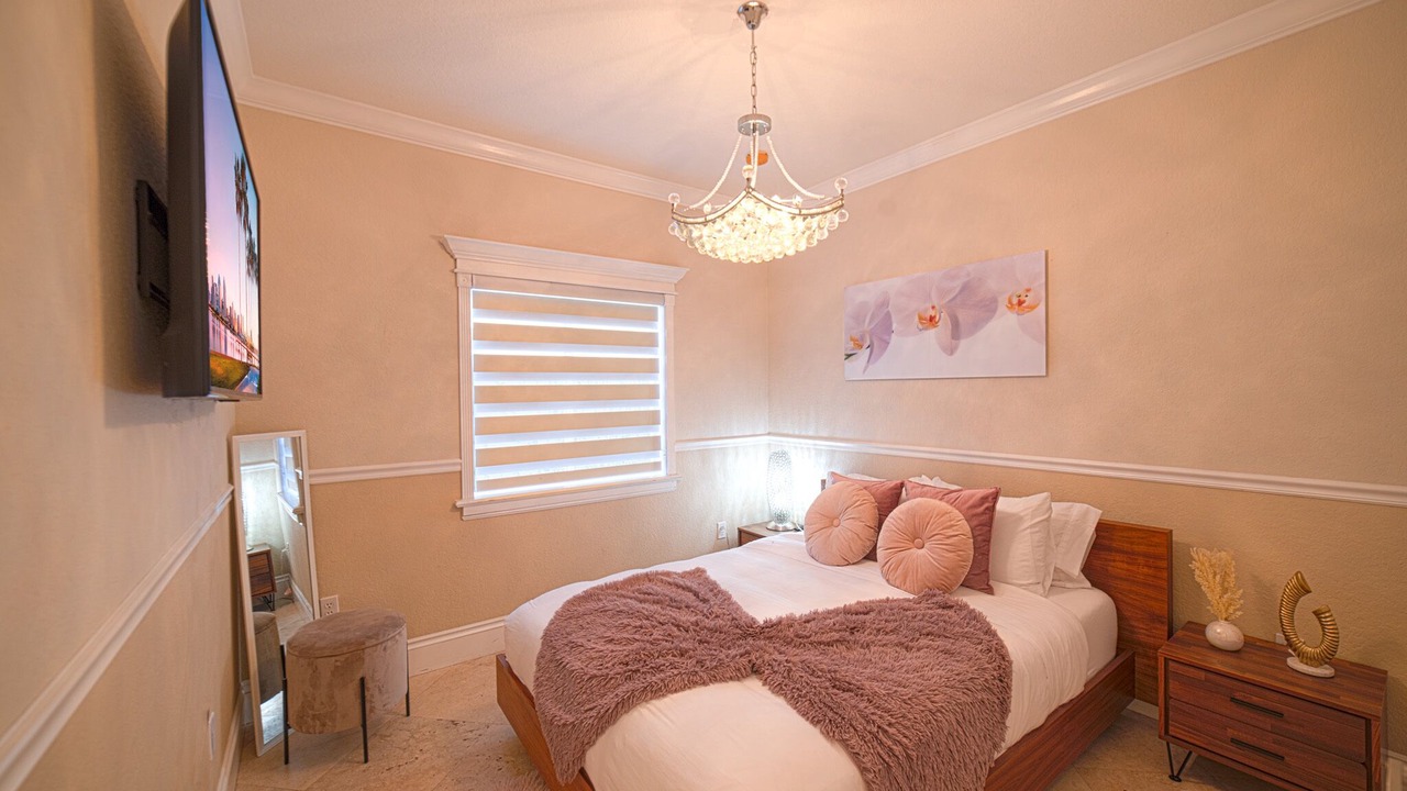 Photo of Others in Ludlam