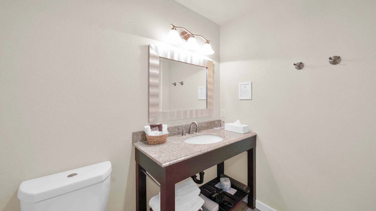 Photo of Bathroom in O'Brien