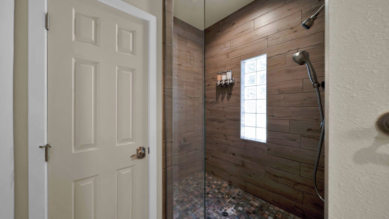 Photo of Bathroom in O'Brien