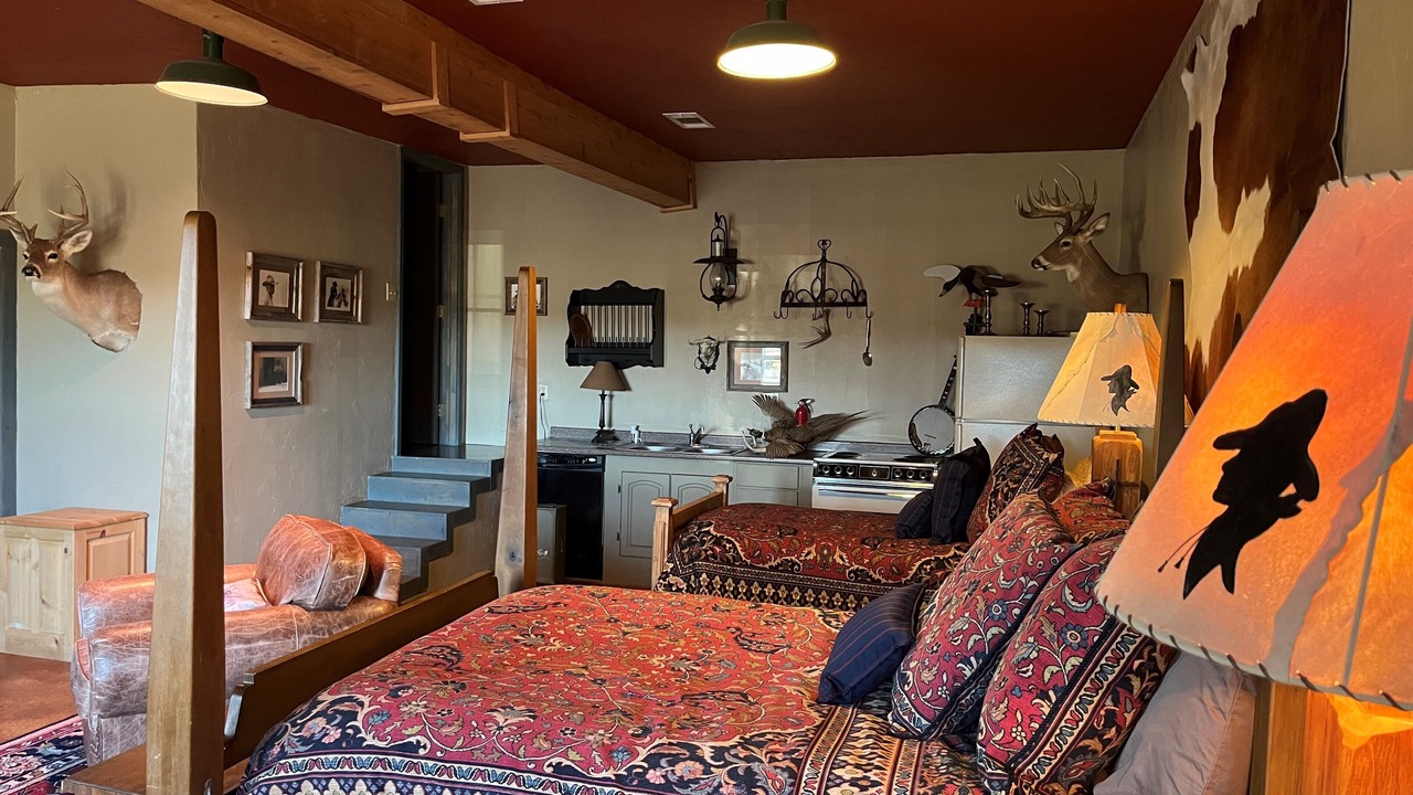 Photo of Bedroom in Lelia Lake