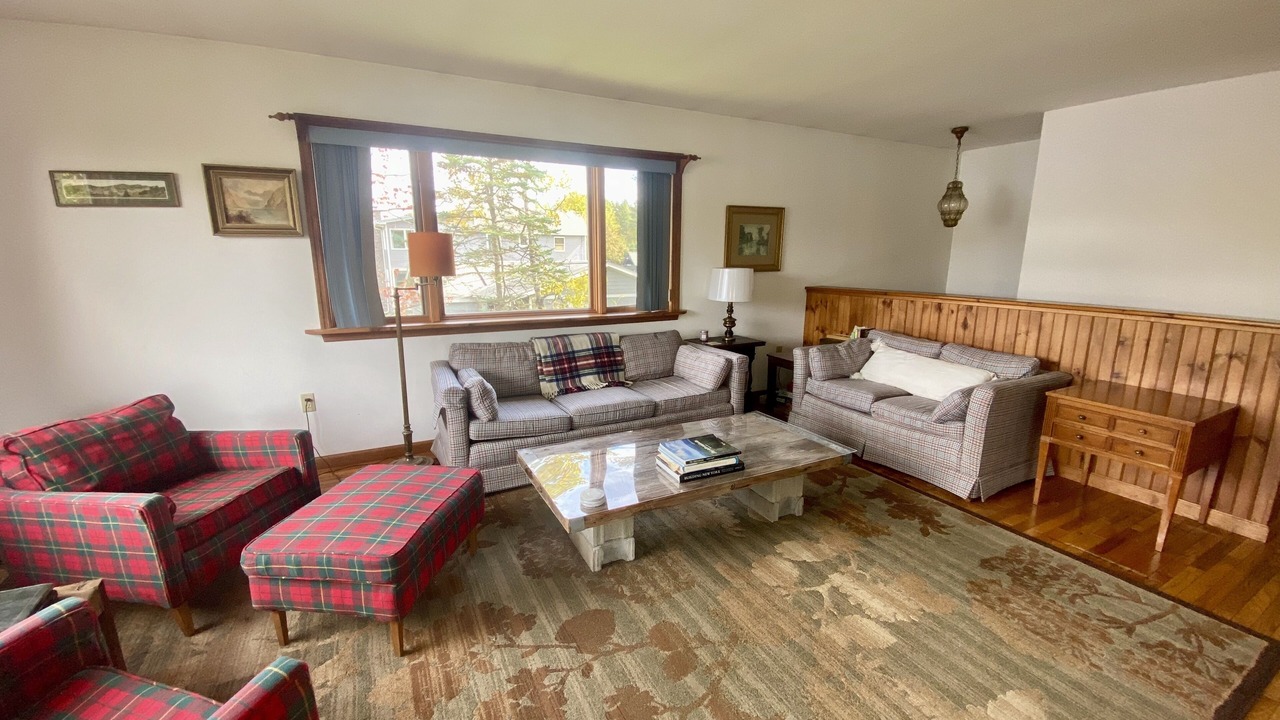 Photo of Livingroom in Saranac Lake