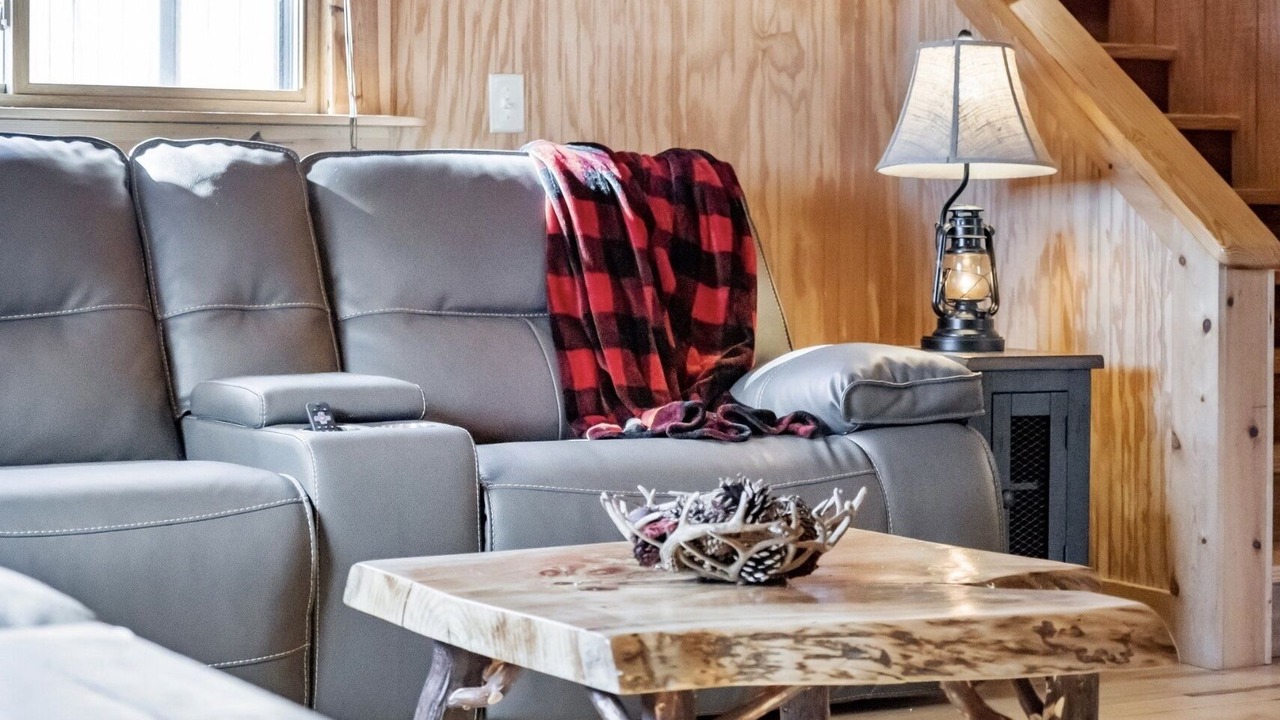 Photo of Livingroom in Cleveland