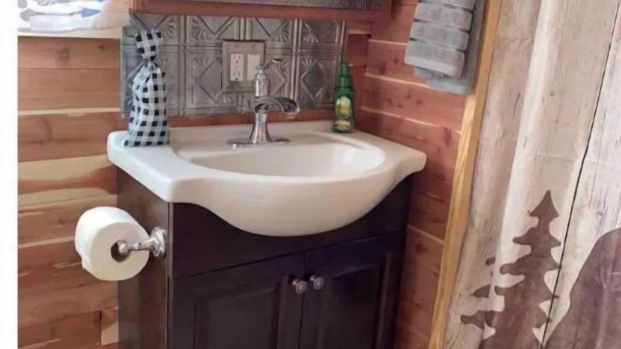 Photo of Bathroom in Seneca