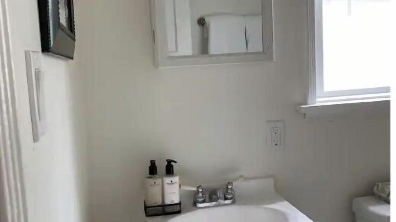 Photo of Bathroom in Sherman Oaks