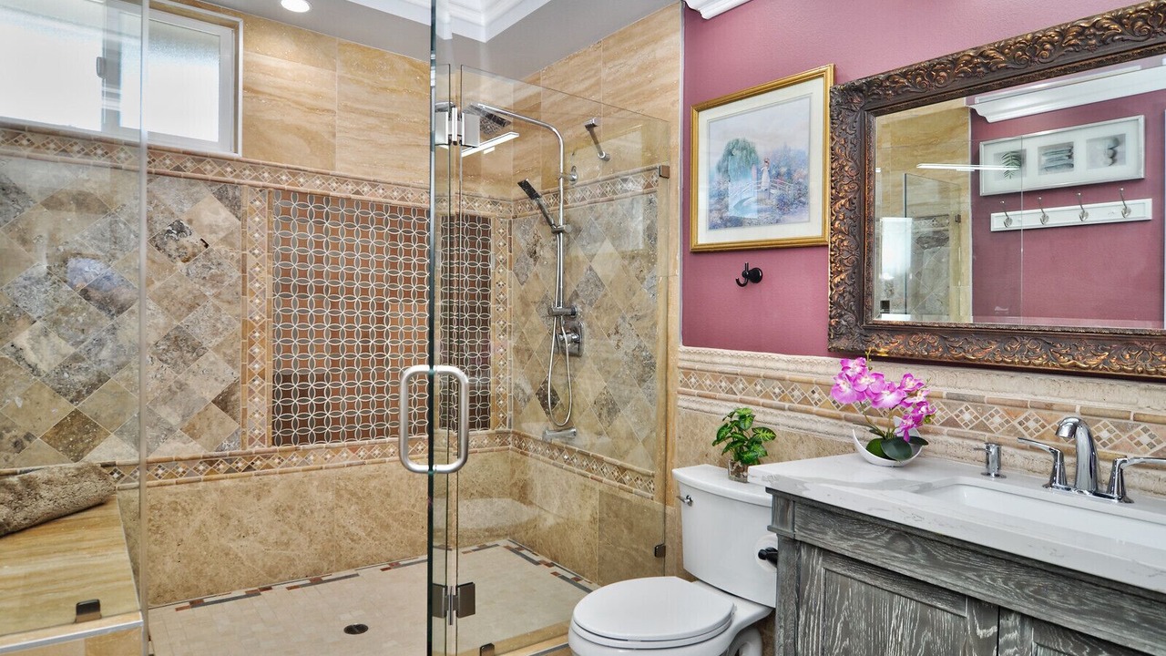 Photo of Bathroom in Midway City