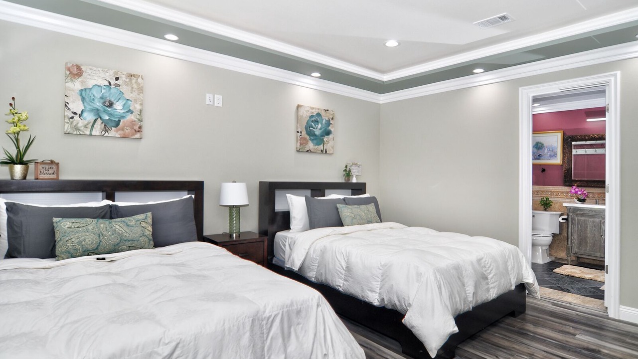Photo of Bedroom in Midway City