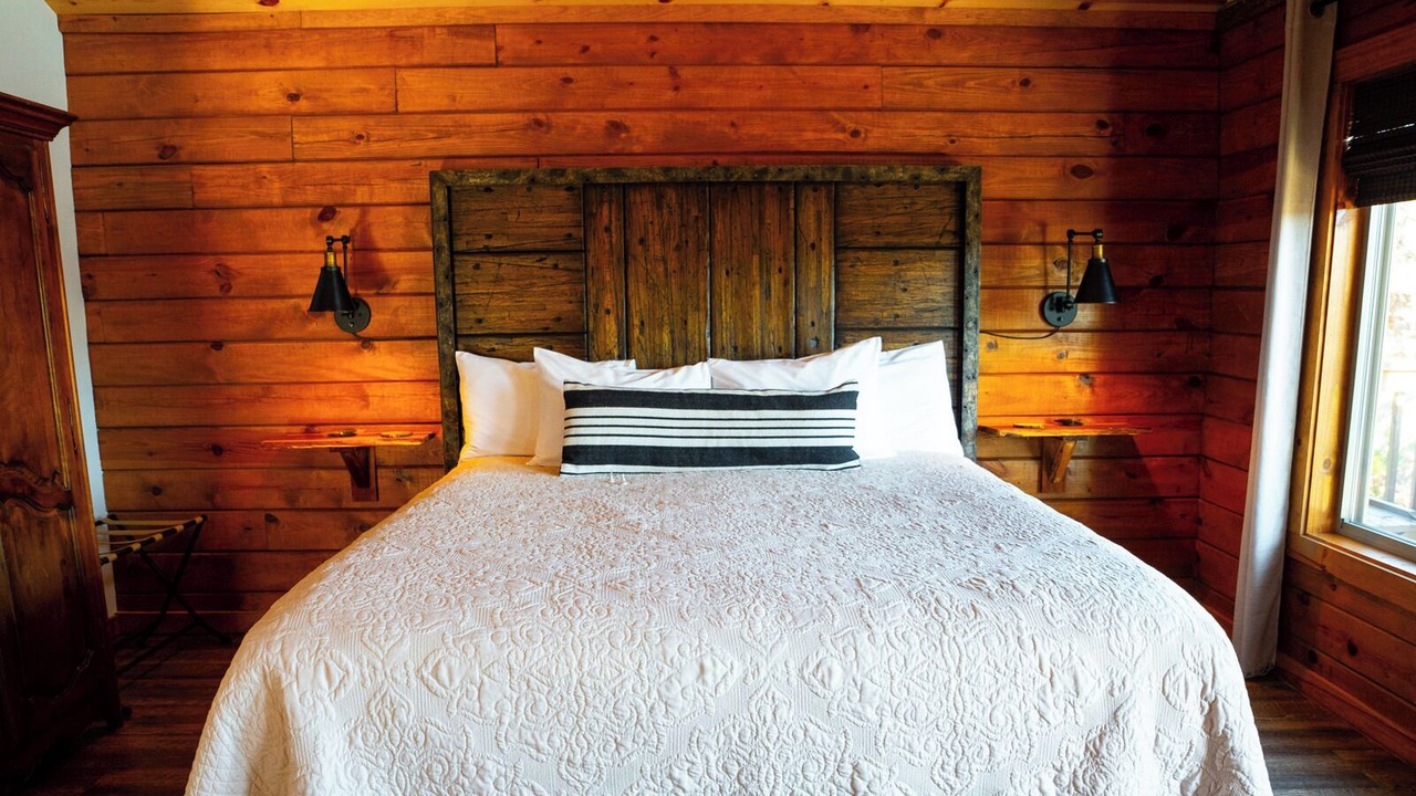 Photo of Bedroom in Mid America