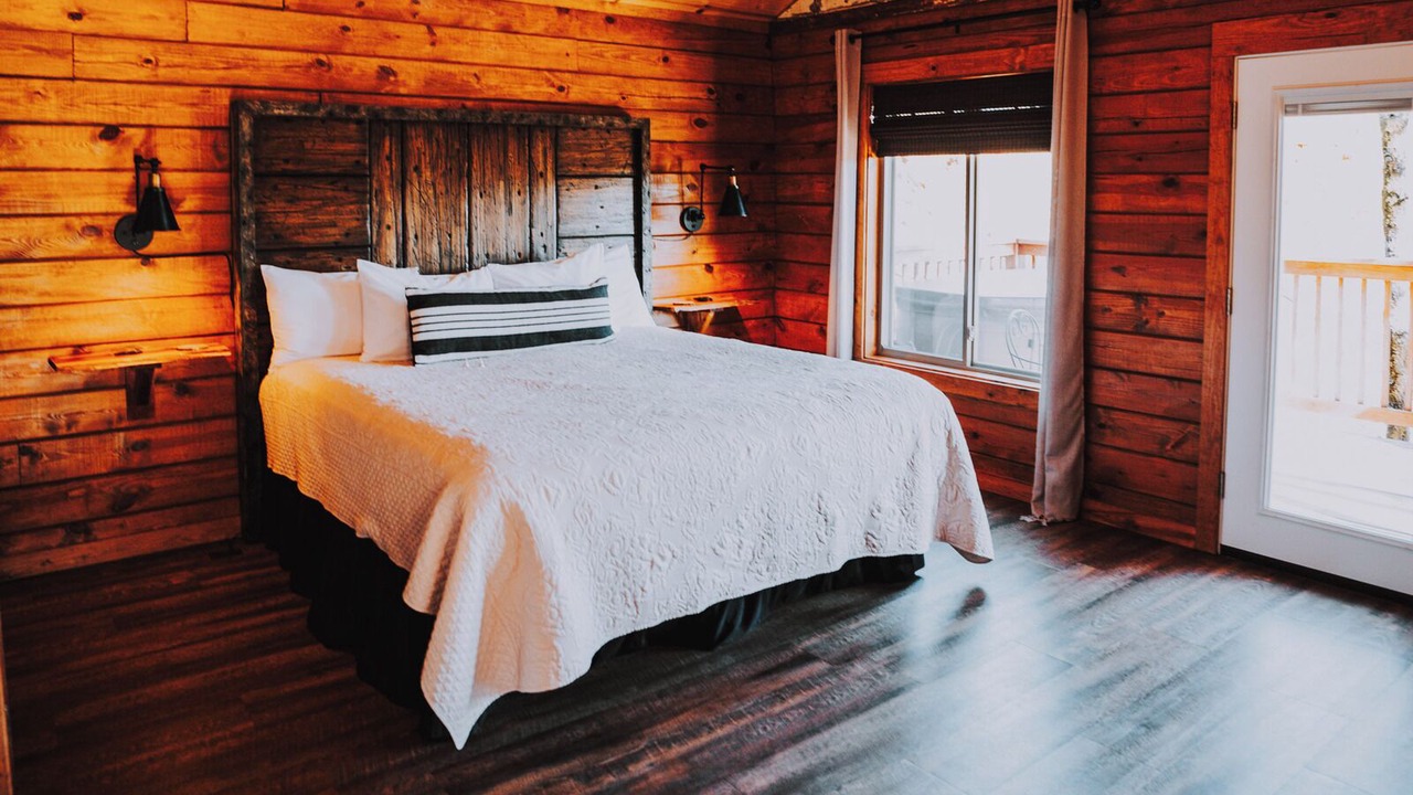 Photo of Bedroom in Mid America