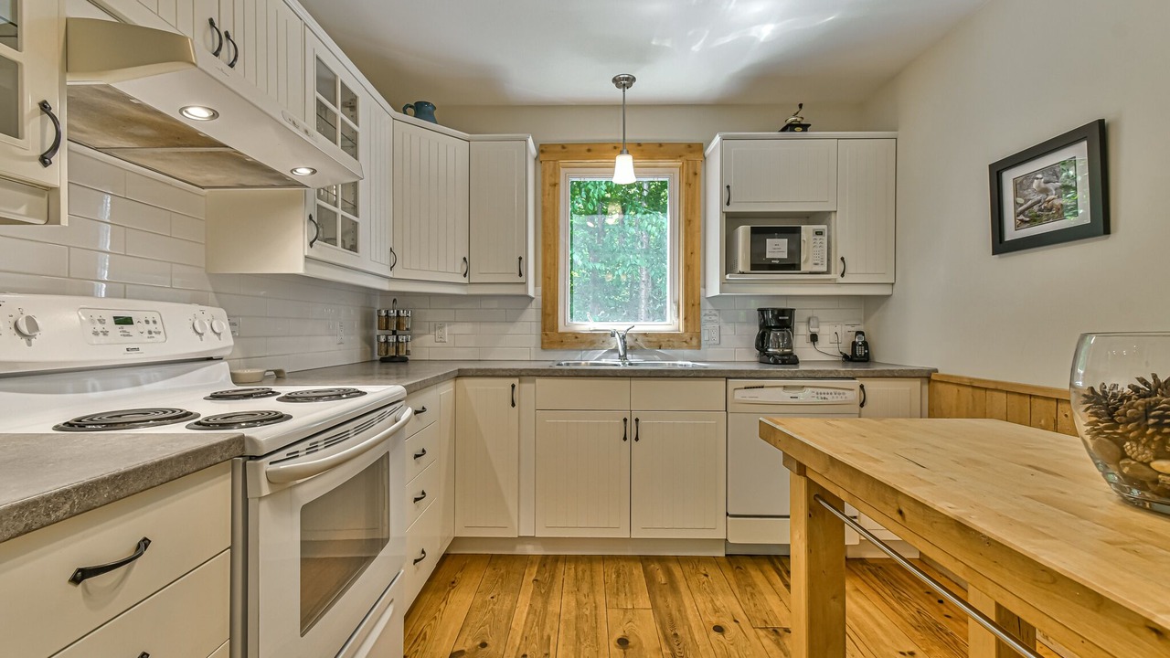 Photo of Kitchen in St-Adolphe-d'Howard