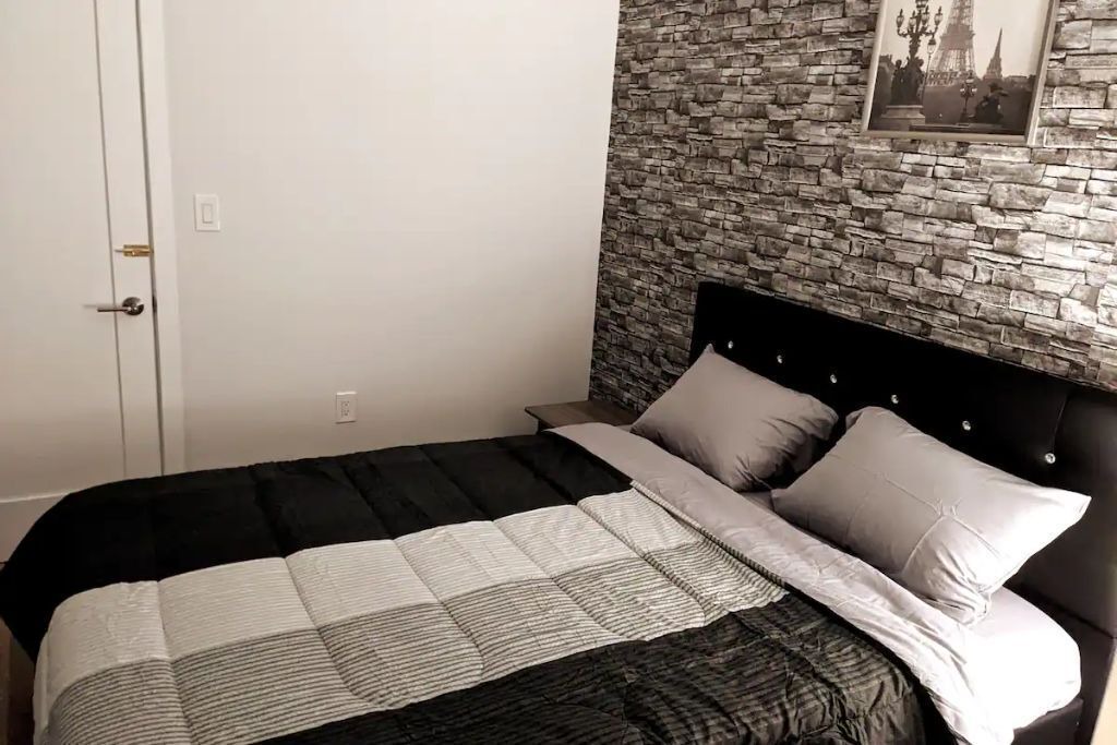 Photo of Bedroom in Downtown
