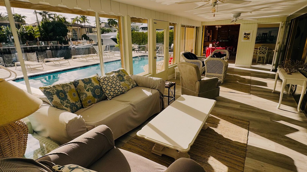Photo of Livingroom in Harbor Beach
