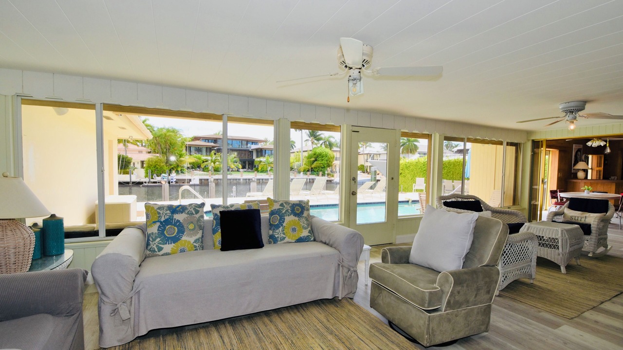 Photo of Livingroom in Harbor Beach