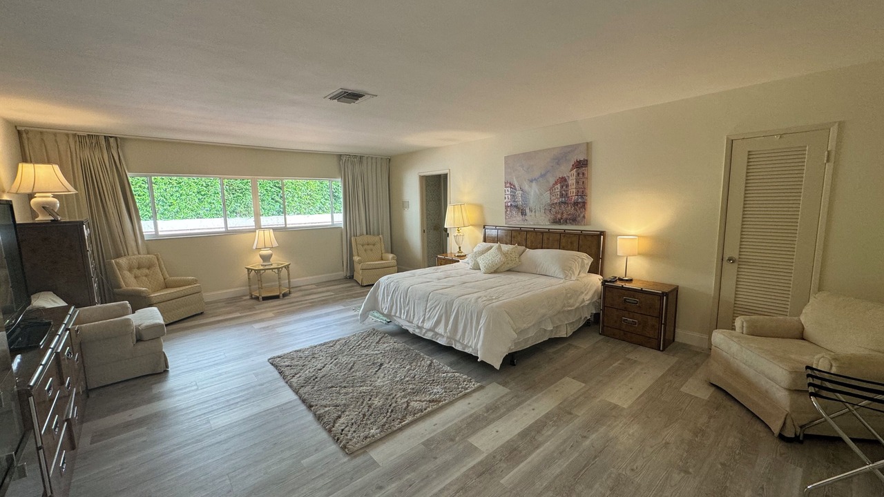 Photo of Bedroom in Harbor Beach