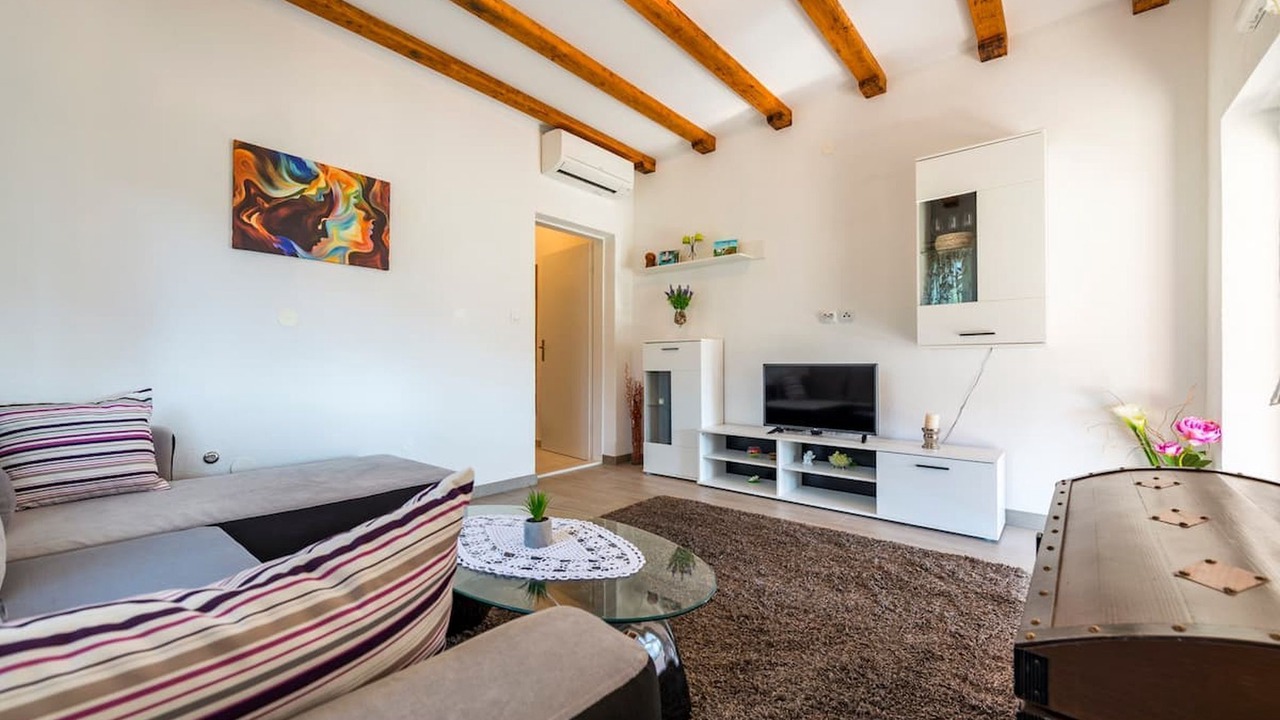 Photo of Livingroom in Podgora