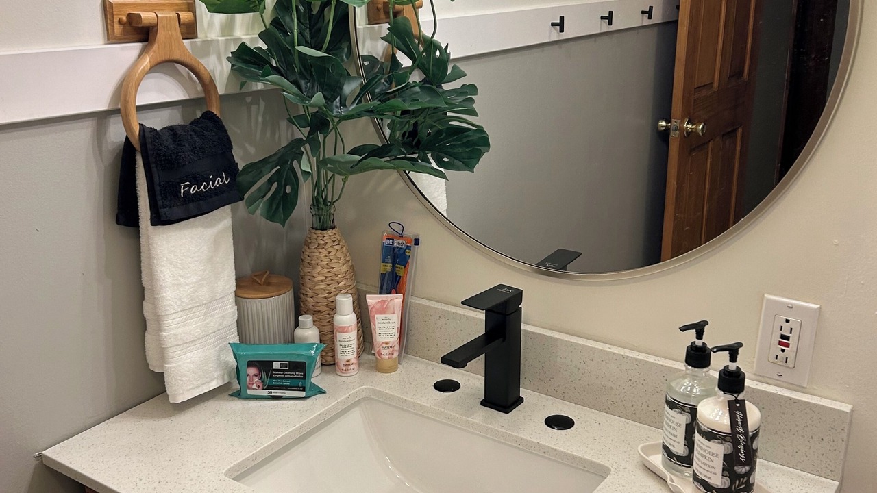 Photo of Bathroom in Lakeside