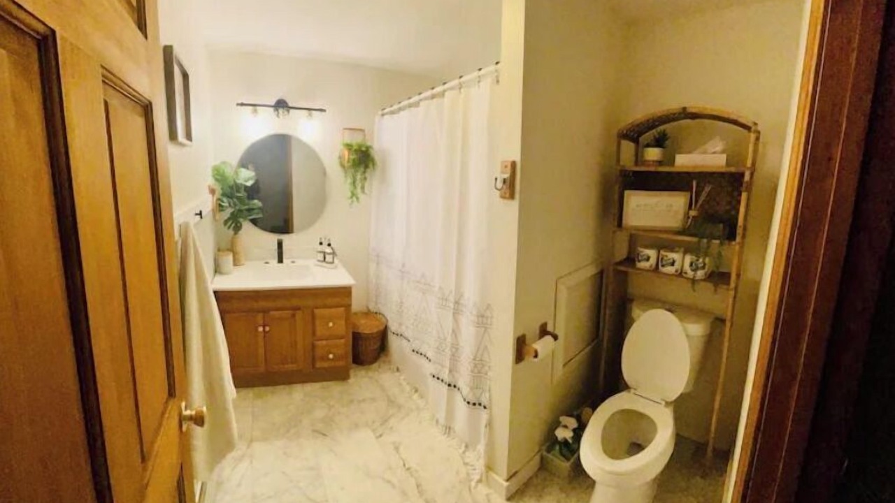Photo of Bathroom in Lakeside