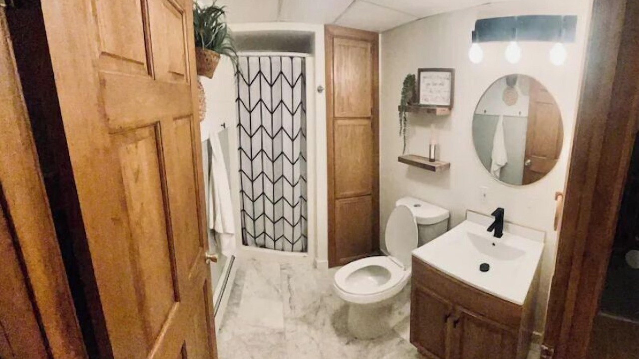 Photo of Bathroom in Lakeside