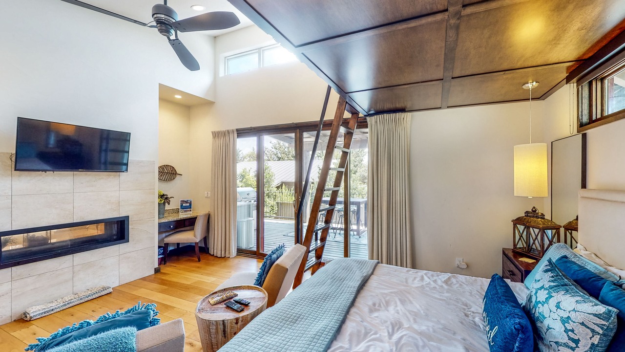 Photo of Bedroom in Spicewood