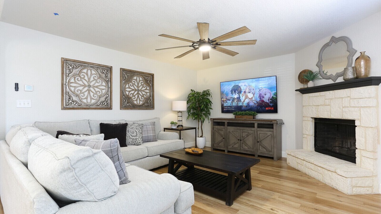 Photo of Livingroom in Medina Valley