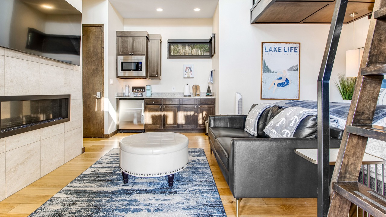 Photo of Livingroom in Spicewood