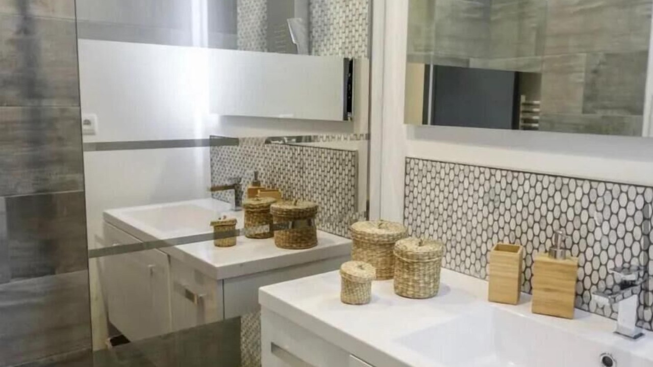 Photo of Bathroom in La Teste-de-Buch