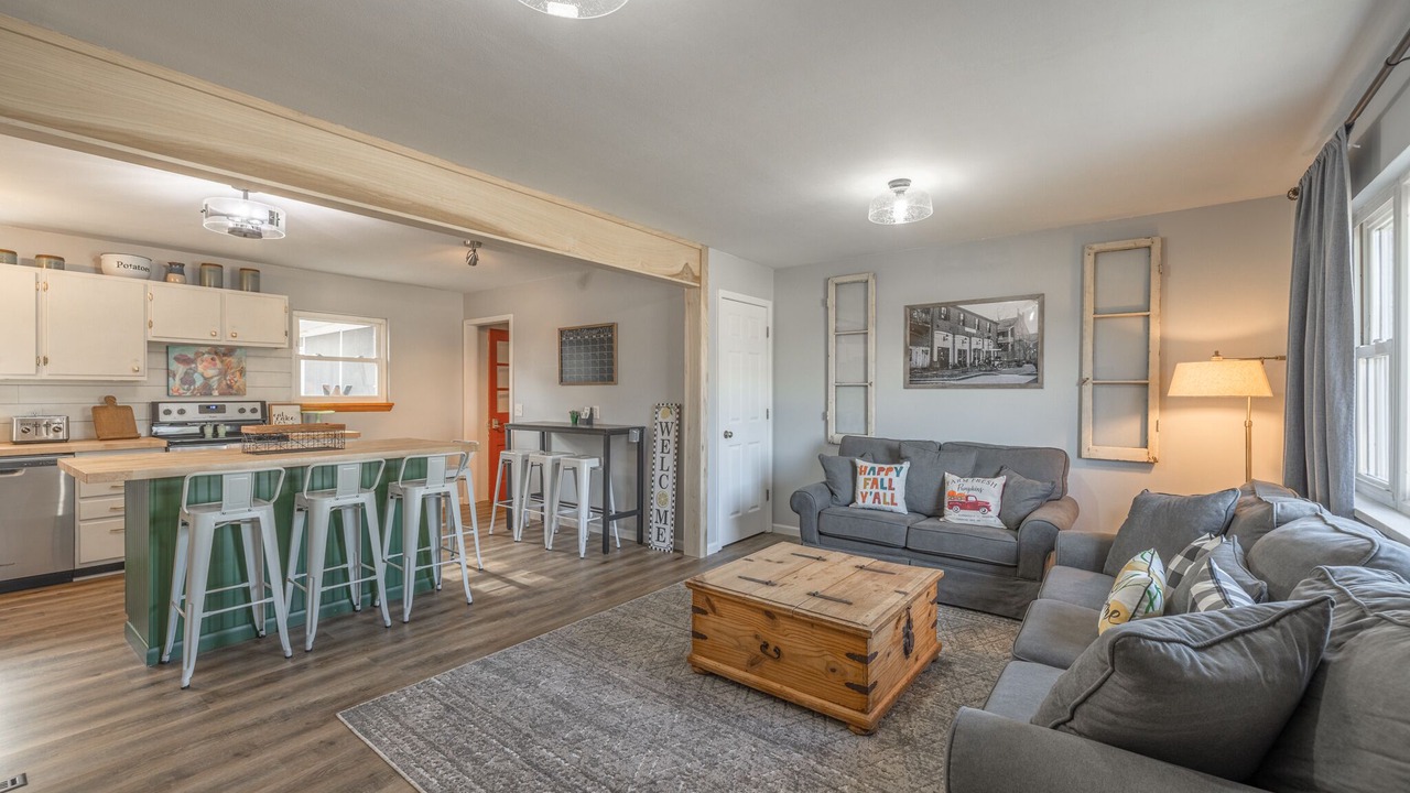 Photo of Livingroom in St. Charles