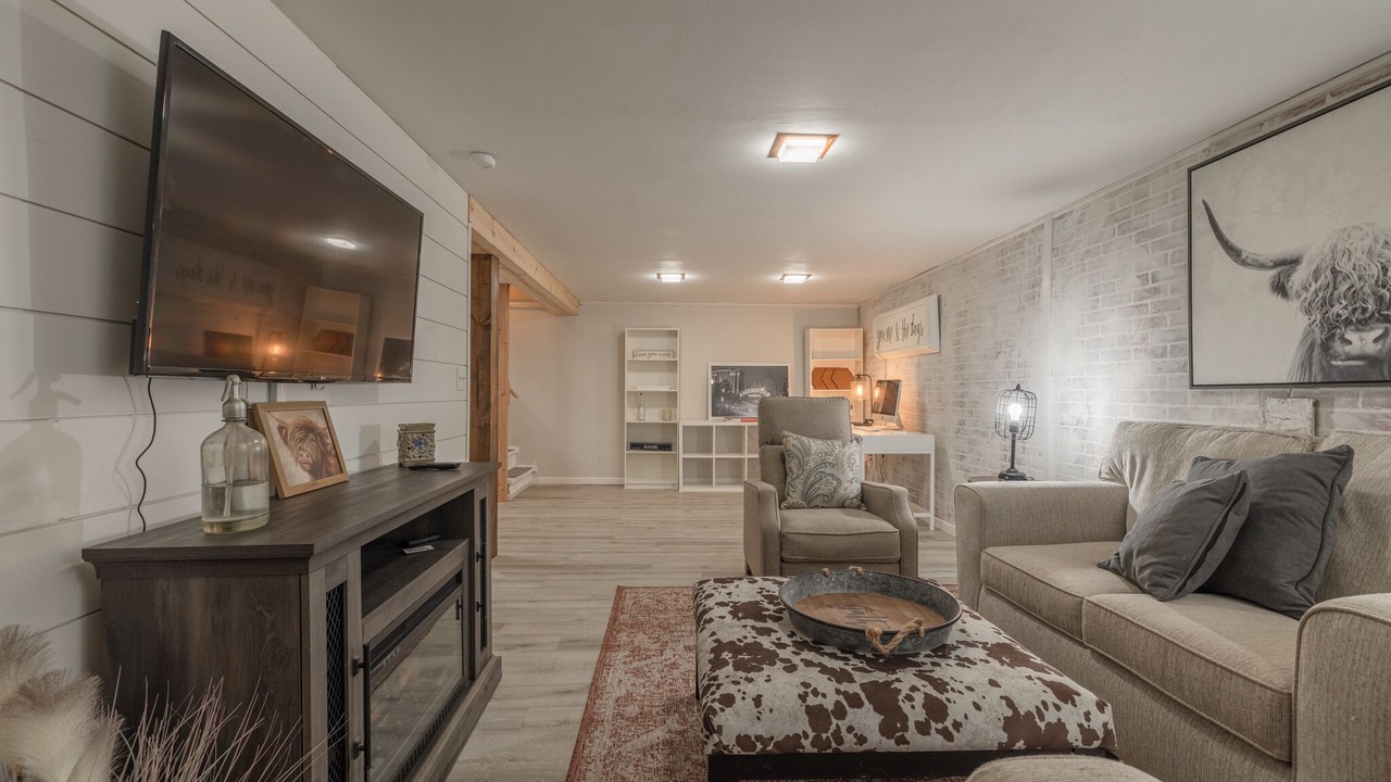 Photo of Livingroom in St. Charles