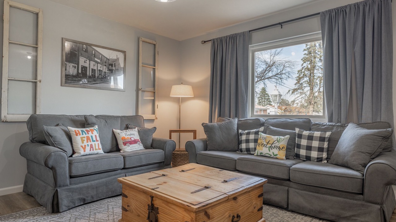 Photo of Livingroom in St. Charles