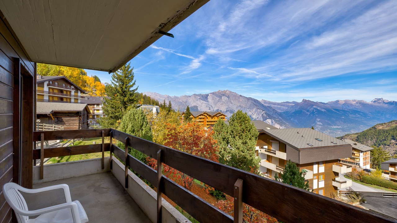 Photo of Patio Balcony in La Tzoumaz