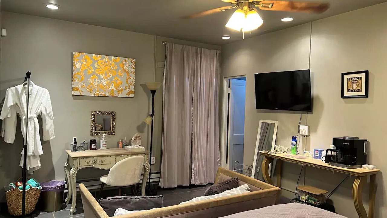 Photo of Bedroom in Roswell