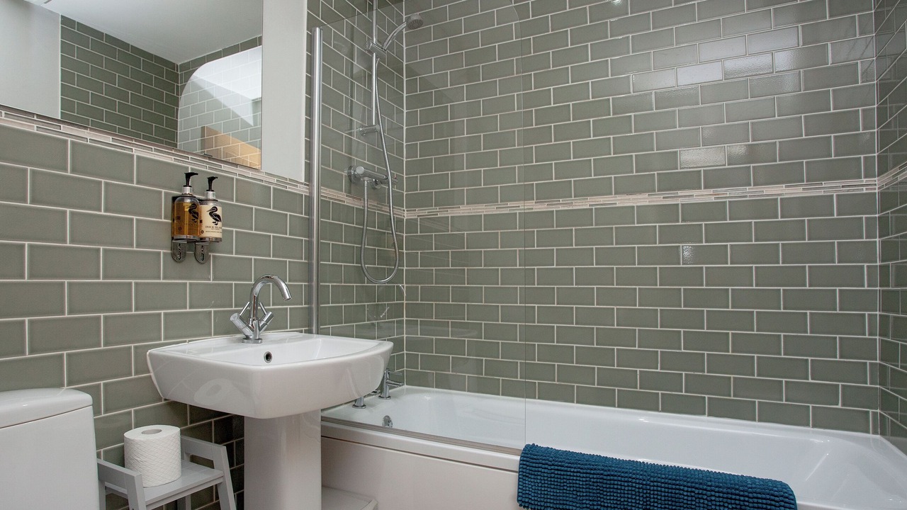 Photo of Bathroom in Widemouth Bay