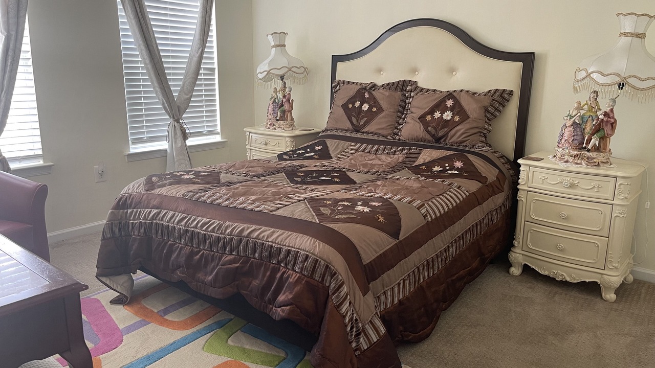 Photo of Bedroom in Neabsco