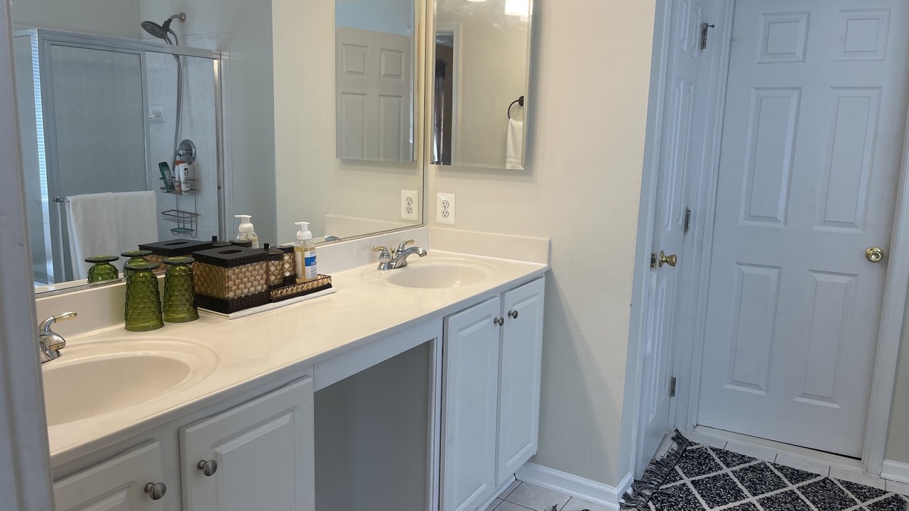 Photo of Bathroom in Neabsco