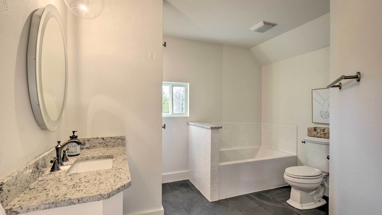 Photo of Bathroom in Eagle Rock