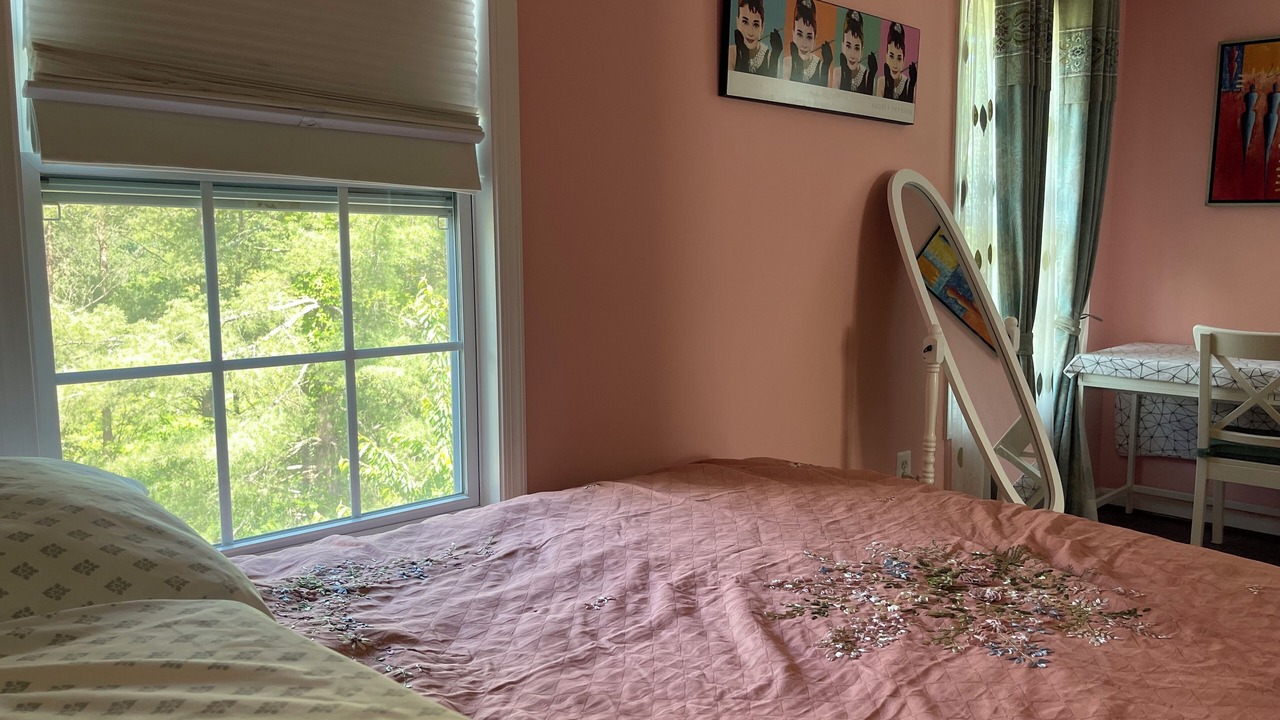 Photo of Bedroom in Woodbridge